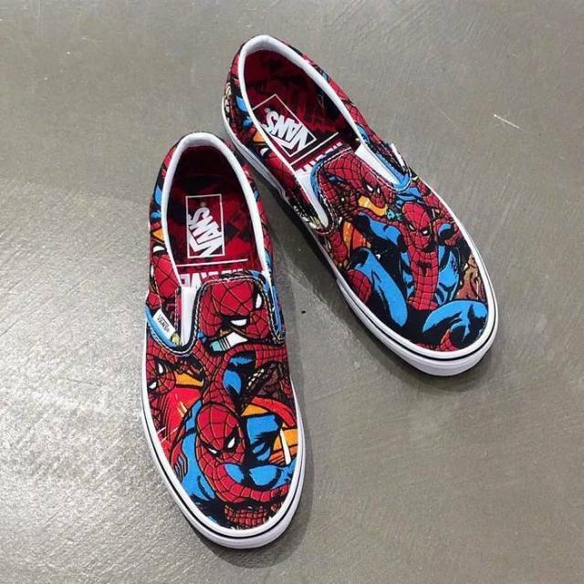 vans spiderman slip on