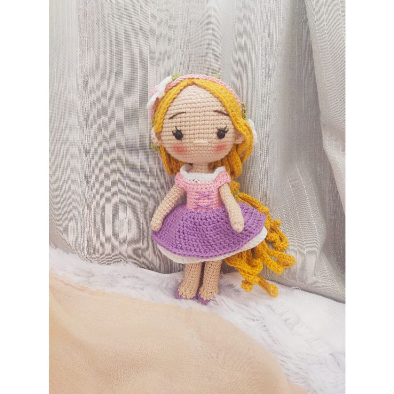 Boneka Rajut Amigurumi - Rapunzel