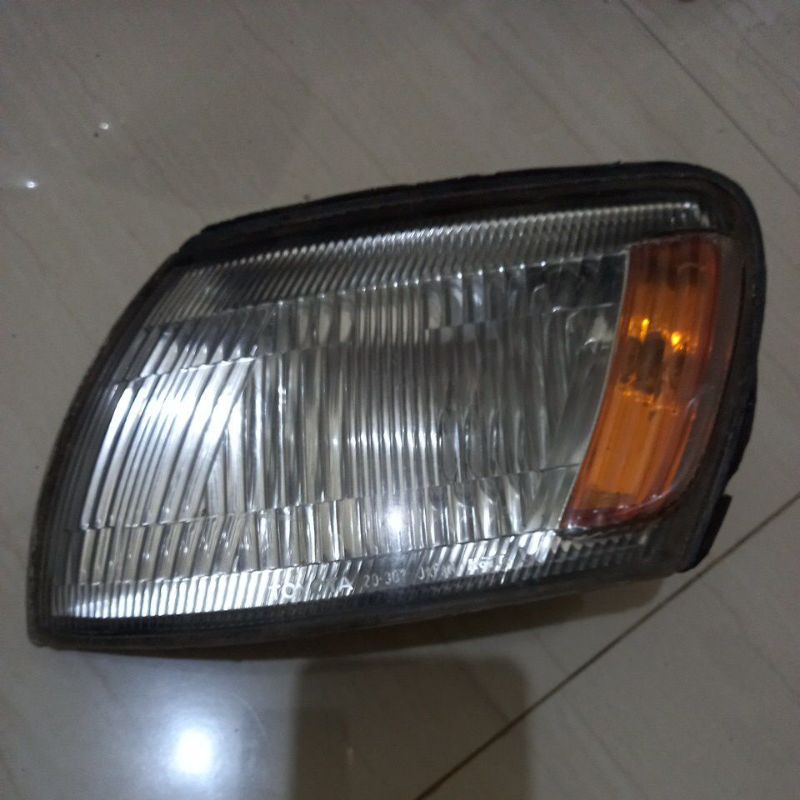 lampu sen toyota corona ansolute kiri 1994-1996