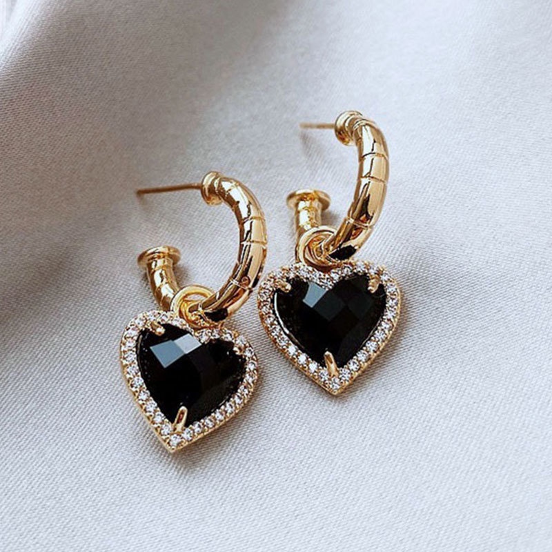 Anting Bentuk Hati Warna Hitam Gaya retro