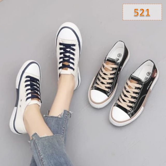 Sepatu Sneakers Wanita Tali Terlaris AS 167 Cewek Whybear Lite Sole 3 cm Hitam Putih (521)