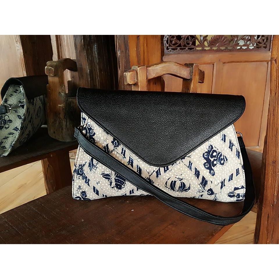 TAS WANITA BATIK TULIS KOMBINASI KULIT 5156