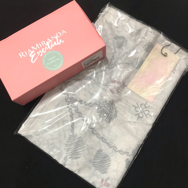 RIA MIRANDA X JOVIAN