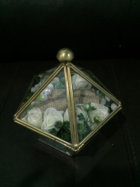 Ring Bearer Tempat Cincin Kaca Terarium