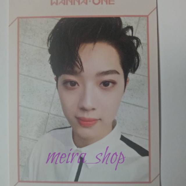 Official photocard Wanna one Lai - Guanlin