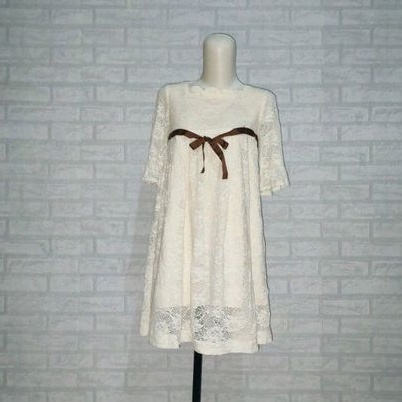 Dress Brokat Pita Cream