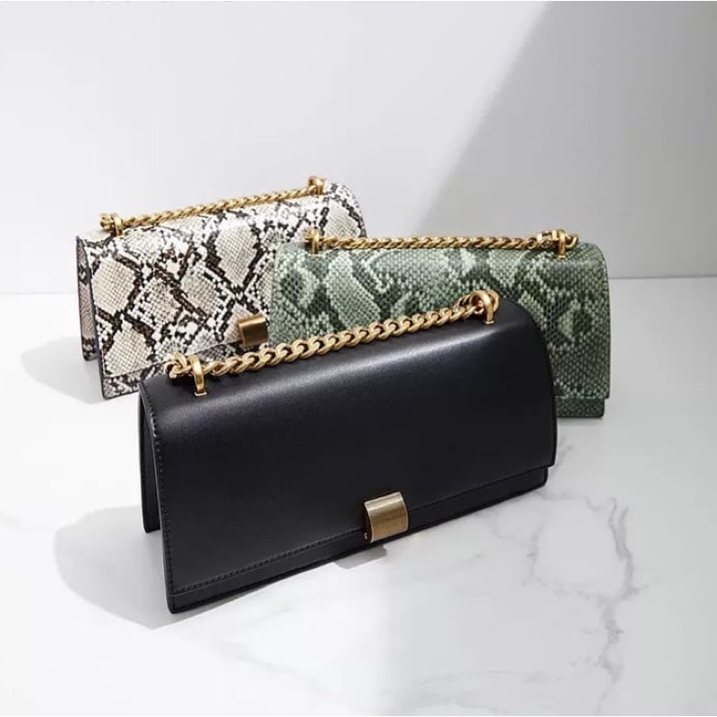 CnK Trapeze Chain Shoulder Bag