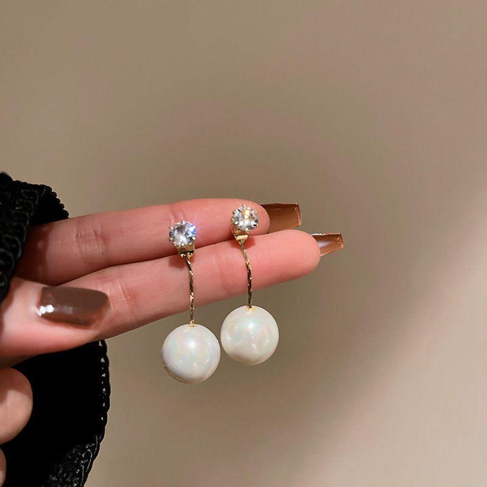 NEEDWAY Mermaid Pearl Earrings Wanita Kreatif Geometri French Pearl Stud Earrings Berlian Berlian Imitasi Anting Perempuan