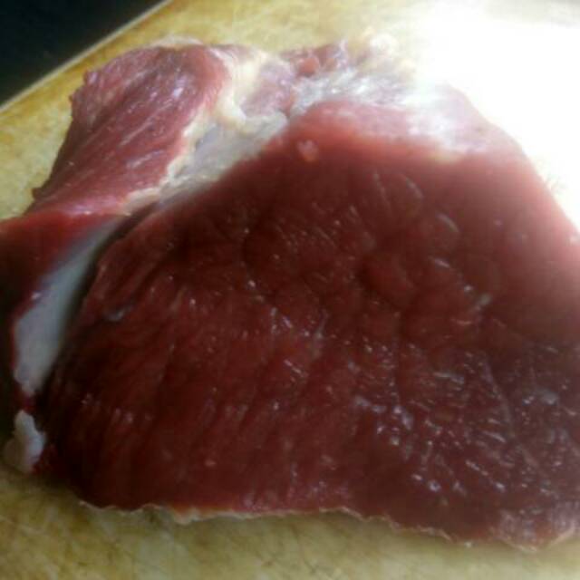 

Daging paha sapi 500 grm/ daging lokal fresh bukan frozen/ pasar murah