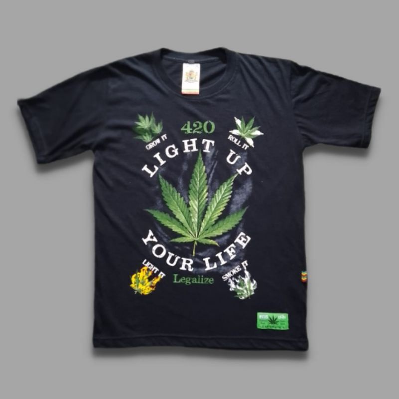 Kaos Weed Light Up Your Life
