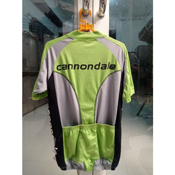 Jersey sepeda size M preloved