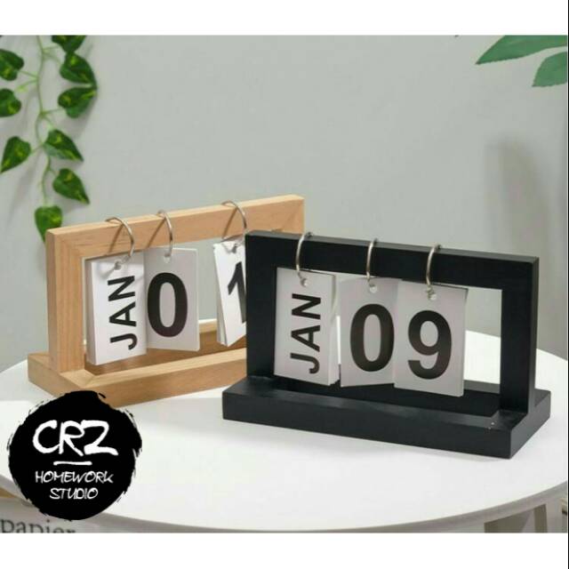 

Kalender Meja Kayu Mini