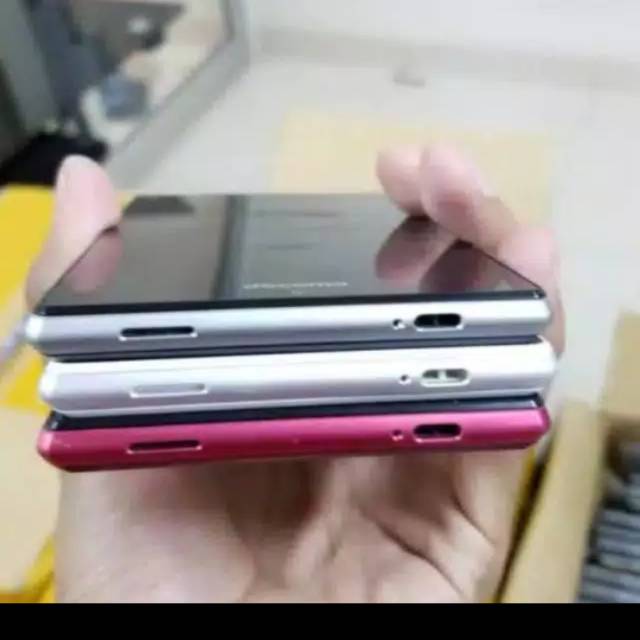 Sharp Aquos Zeta Sh 03G