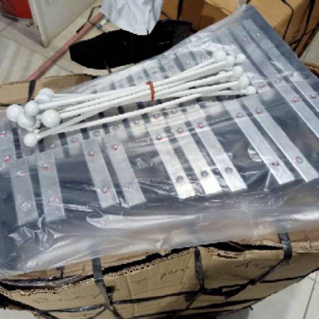 Stick bellyra selling merchingband