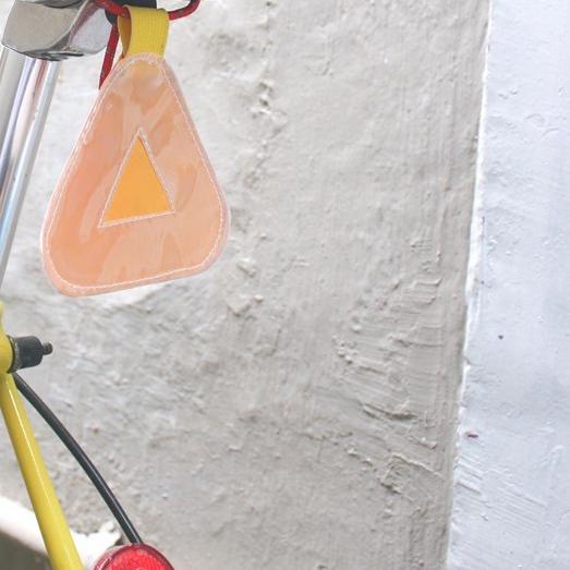 TRIANGLE REFLEKTOR / TRIANGLE REFLECTOR / REFLEKTOR SEGITIGA