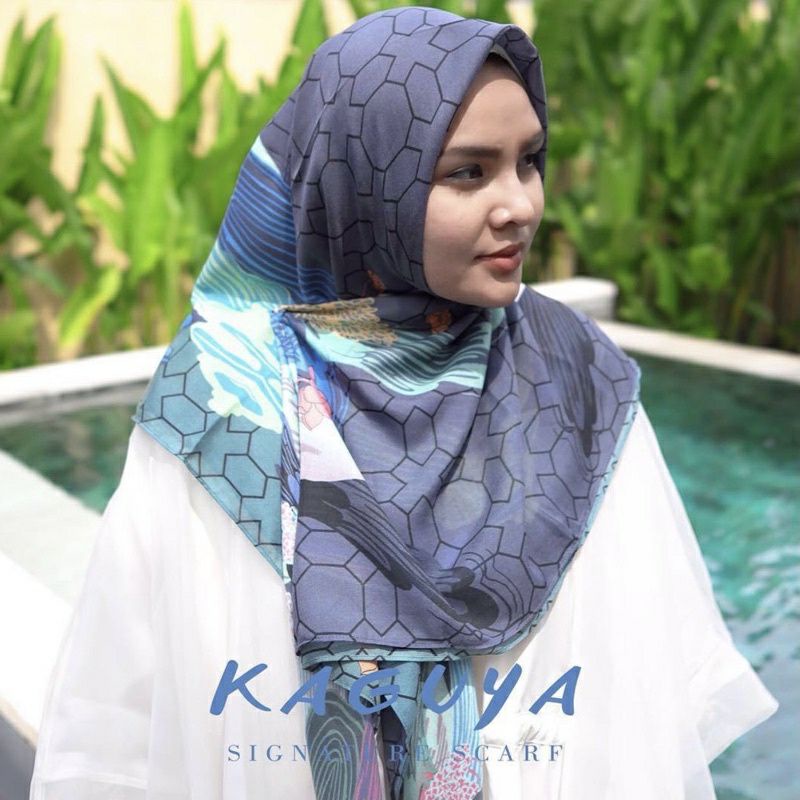Preloved Ria Miranda Kaguya Scarf
