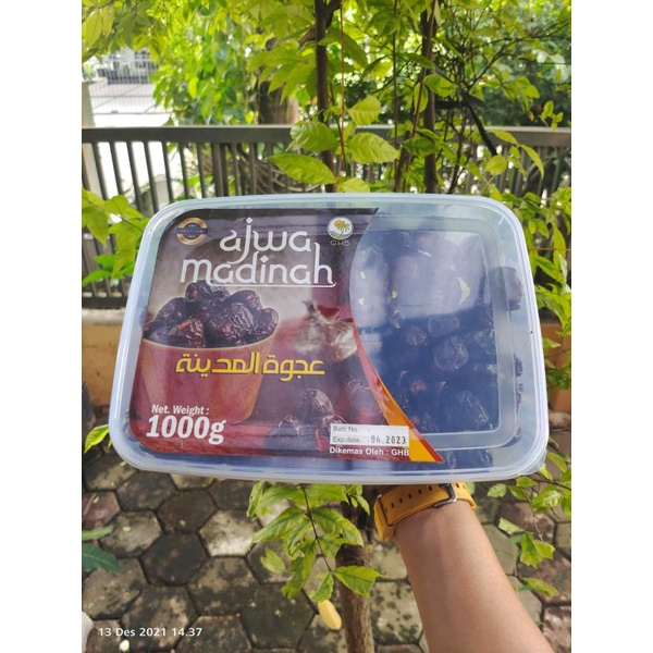 

Kurma Ajwa Madinah GHB Kemasan 1 Kilogram