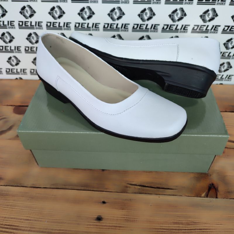 Sepatu pantofel wanita akper putih terbaru//Sepatu kerja perawat wanita akbid