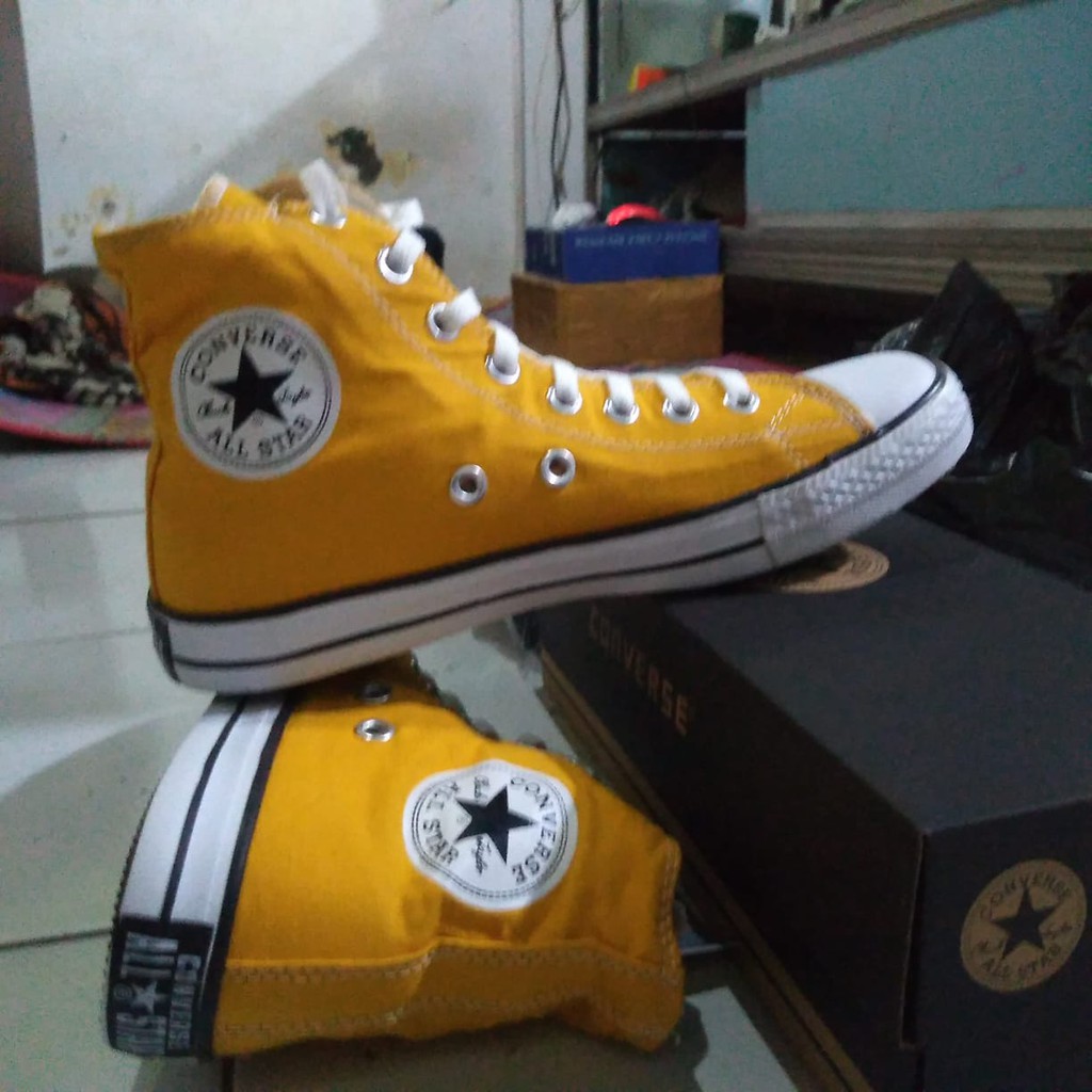 Sepatu Converse Kuning Tinggi Sepatu Converse Kuning Tinggi