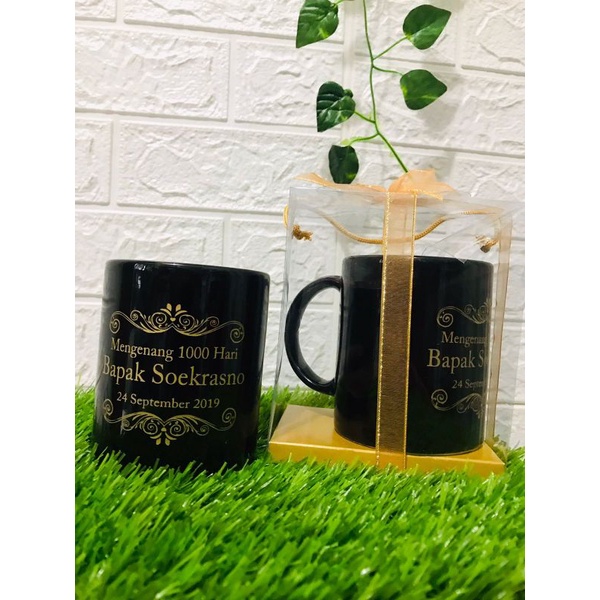 SOUVENIR MUG BESAR HITAM CUSTOM / SOUVENIR PERNIKAHAN / SOUVENIR WEDDING/ SOUVENIR PROMOSI