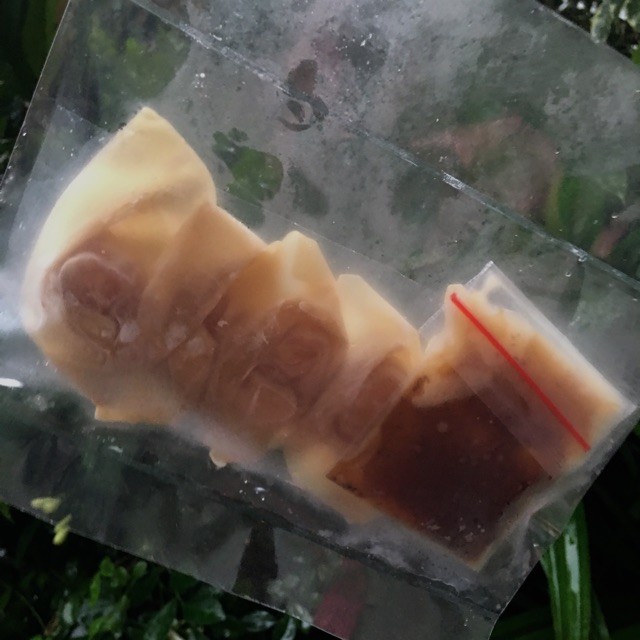 

Pangsit Rebus Frozen