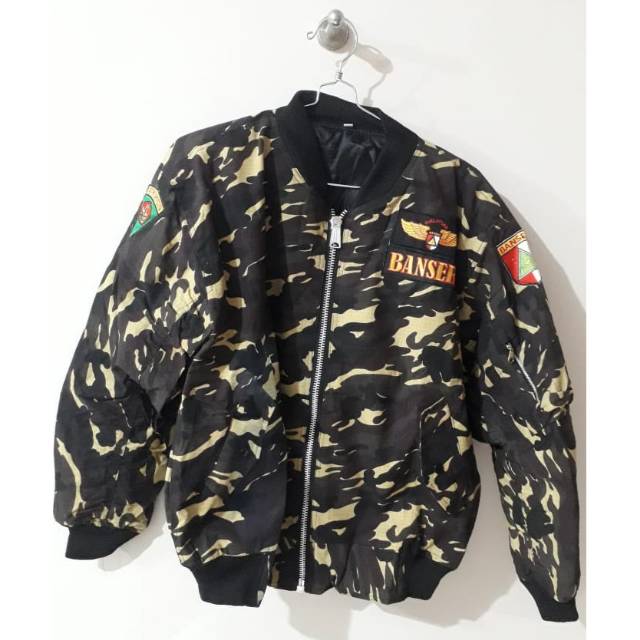 Jaket bomber banser