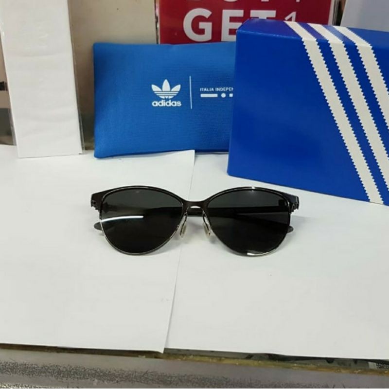 Kacamata hitam sunglass Adidas cat eyes original