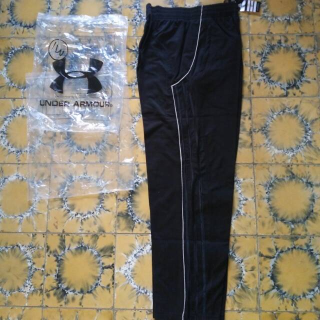 Celana training Adidas