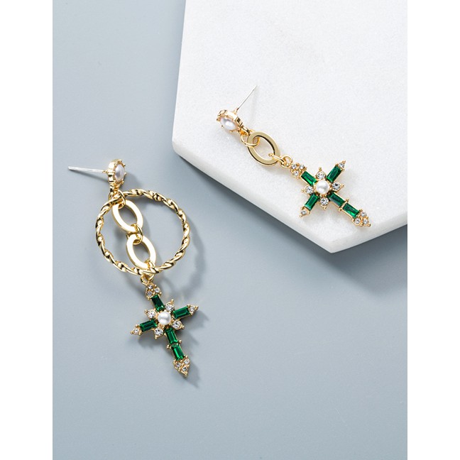 LRC Anting Tusuk Fashion Gold Emerald Earrings With Emerald Cross Size Ring F89480