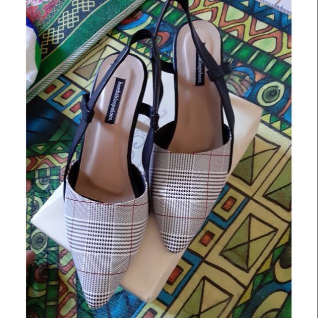 Sepatu heels preloved