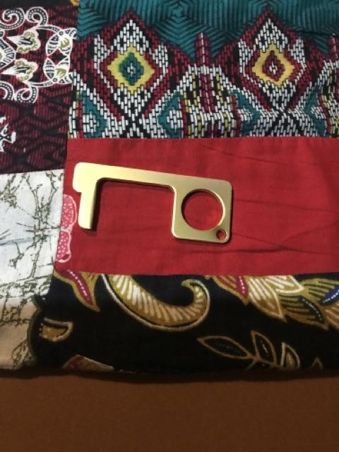 Corona Finger Bahan Metal Model Kotak Alat Pembuka Pintu Anti Corona  Non Kontak Zero Touch Tool