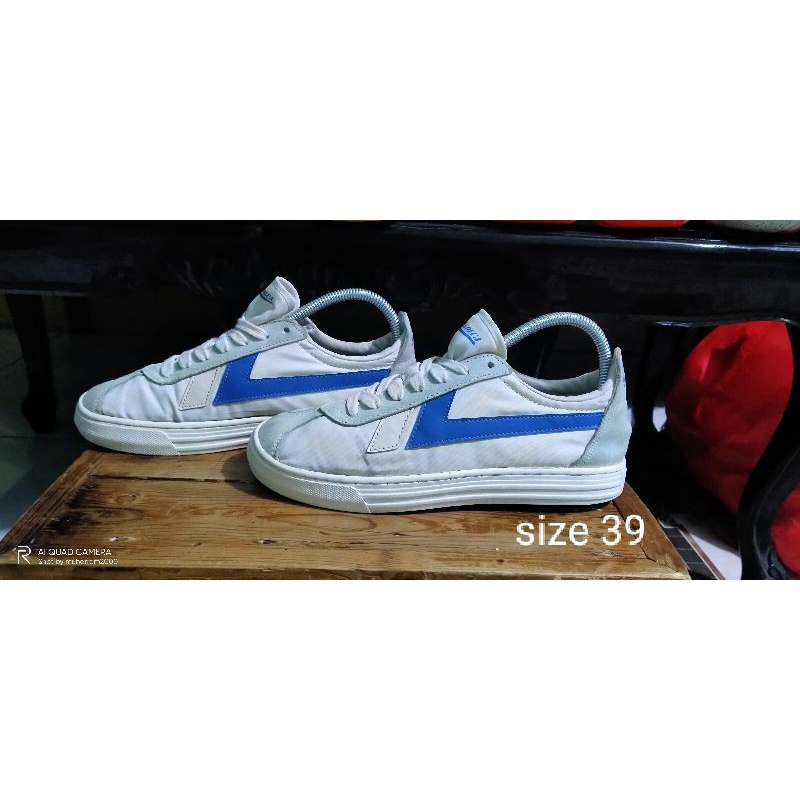 sepatu second branded kolca 910