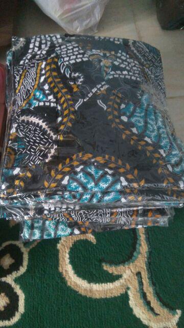 Batik Couple Pria Wanita Motif Madu