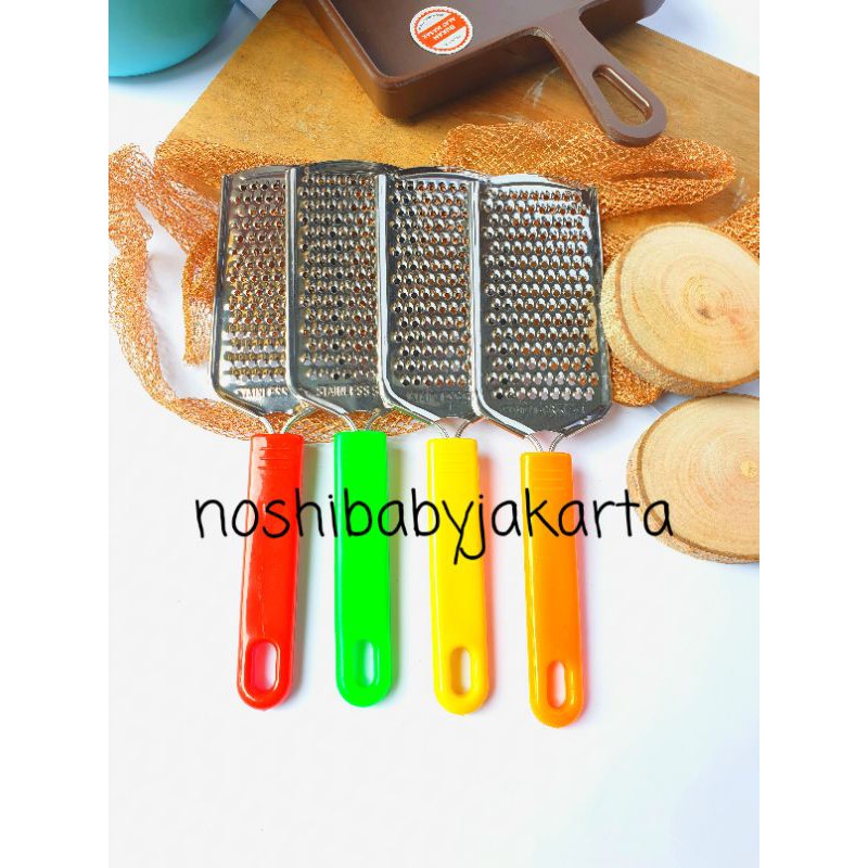 Parutan keju /parutan stainless dengan GAGANG aneka warna