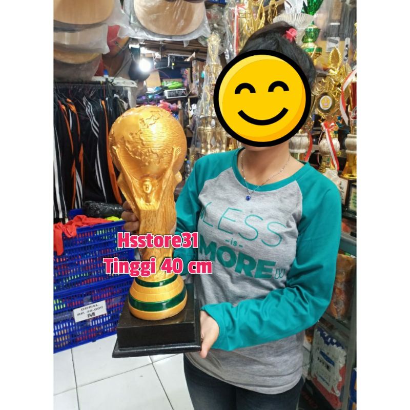 PIALA BOLA FUTSAL WORLD CUP FIBER TINGGI 40 CM