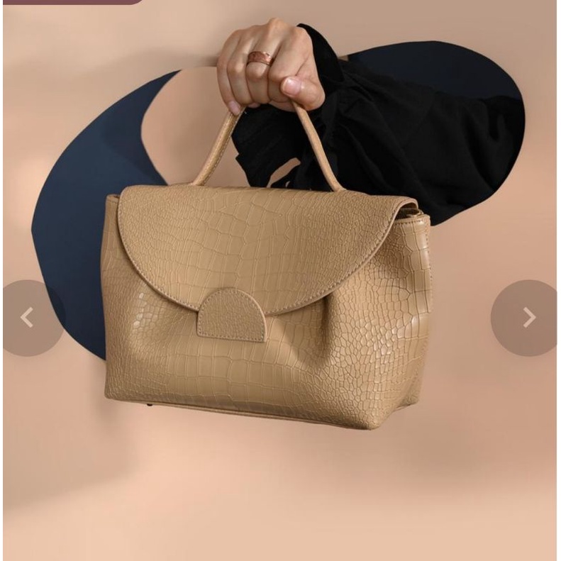 Boa bag croco cream by local id