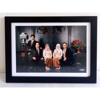 Frame bingkai pigura besar 40x60cm foto prewedding Frame bingkai pigura besar 40x60cm foto prewedding