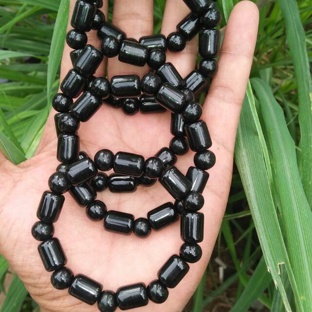 gelang black jade