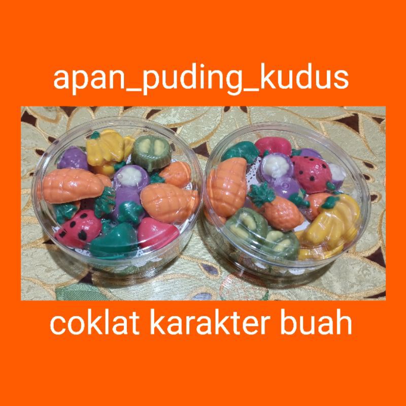 

coklat karakter buah-buahan