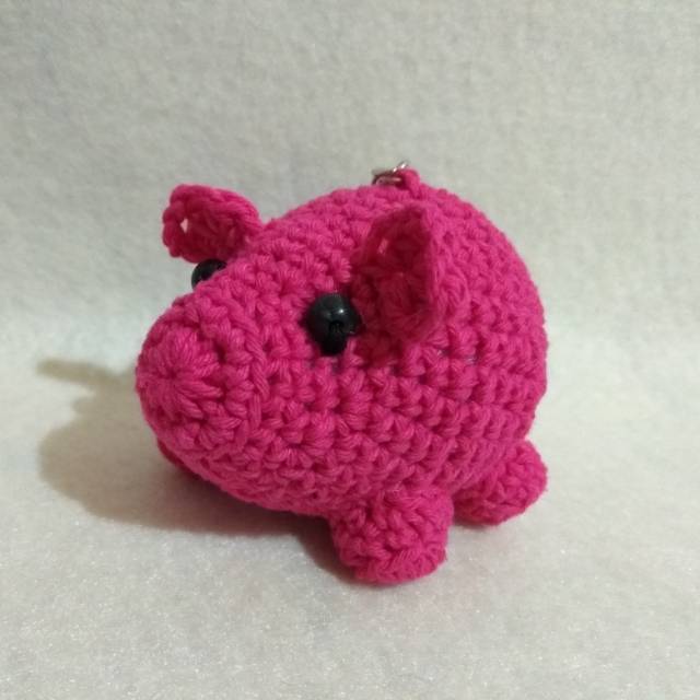 Gantungan kunci rajut babi