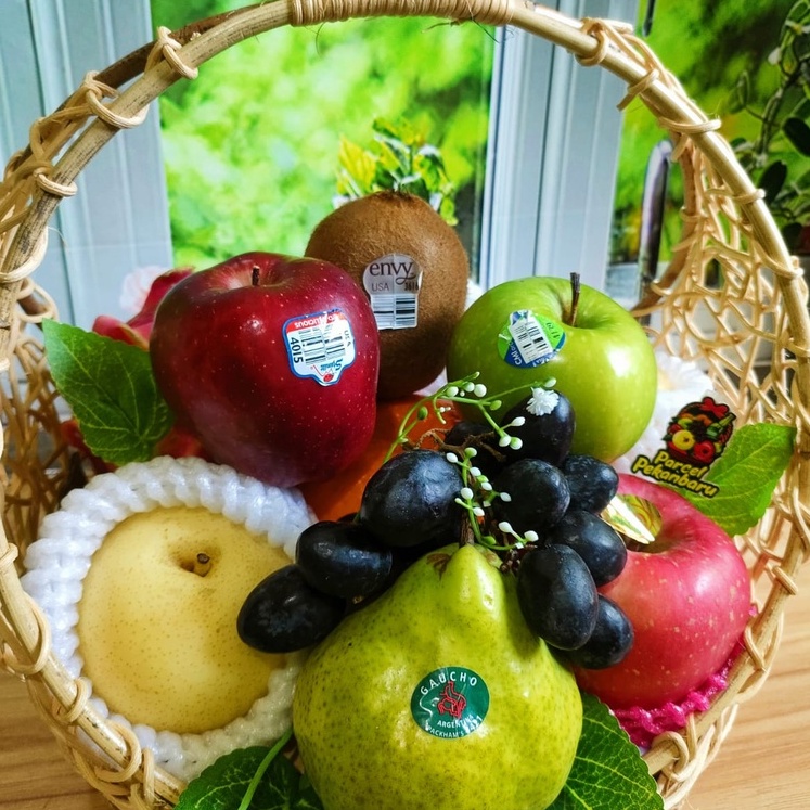 

Fruits Hampers | Personalised Hampers | Parcel Buah - Love
