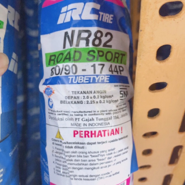 BAN LUAR IRC 80/90-17 NR 82