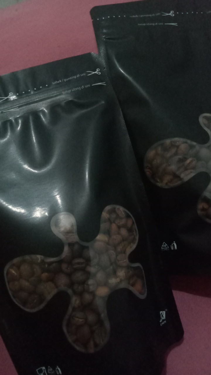 Standing Pouch Transmetz Window Kombinasi 13x20.5 Black Hitam White Putih 250z