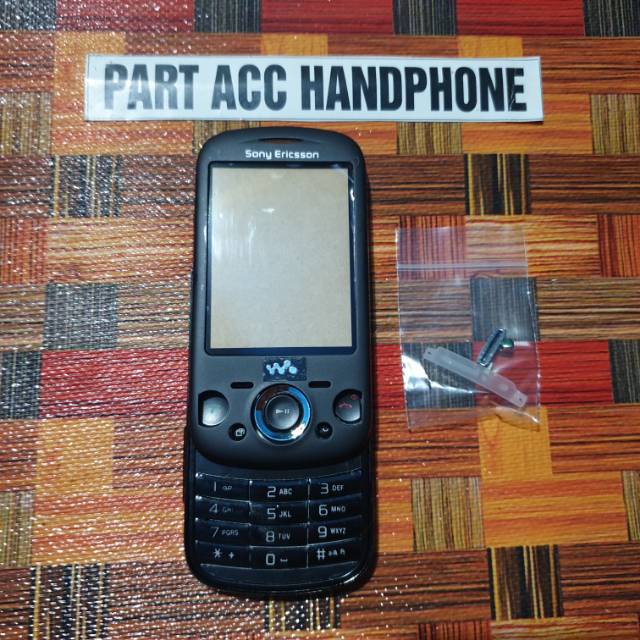 Casing sony ericsson w20 w20i