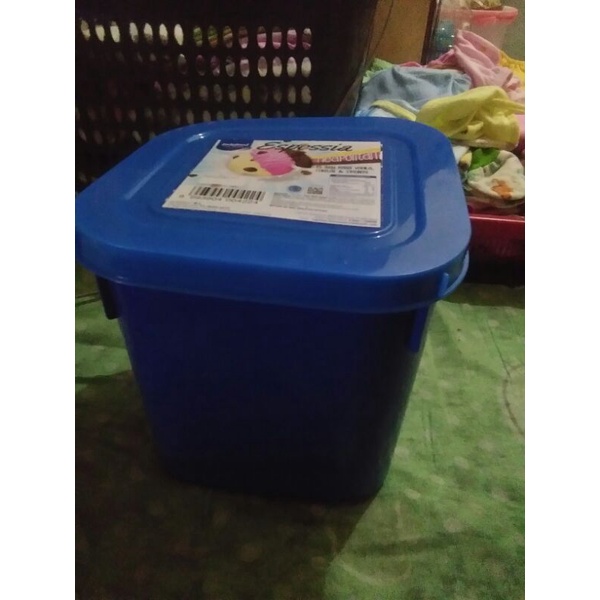 ember es cream kotak