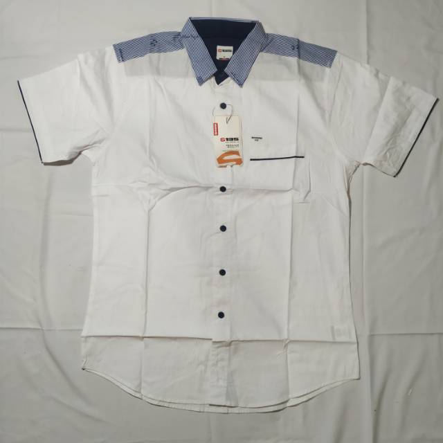 Kemeja S135