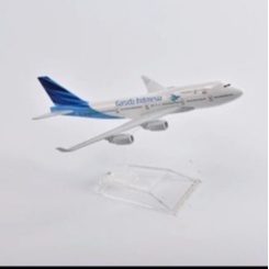 Miniatur Diecast Die cast Pesawat Terbang Garuda Indonesia Besi