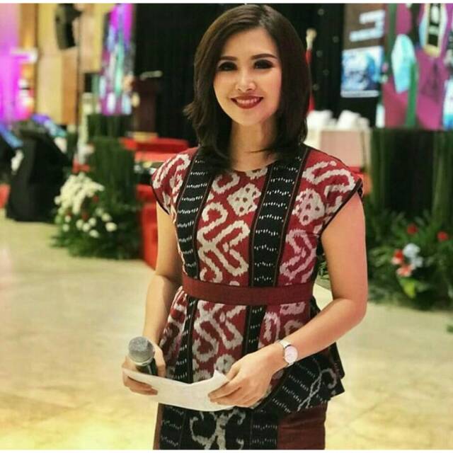 Setelan baju tenun ( rok set blus )