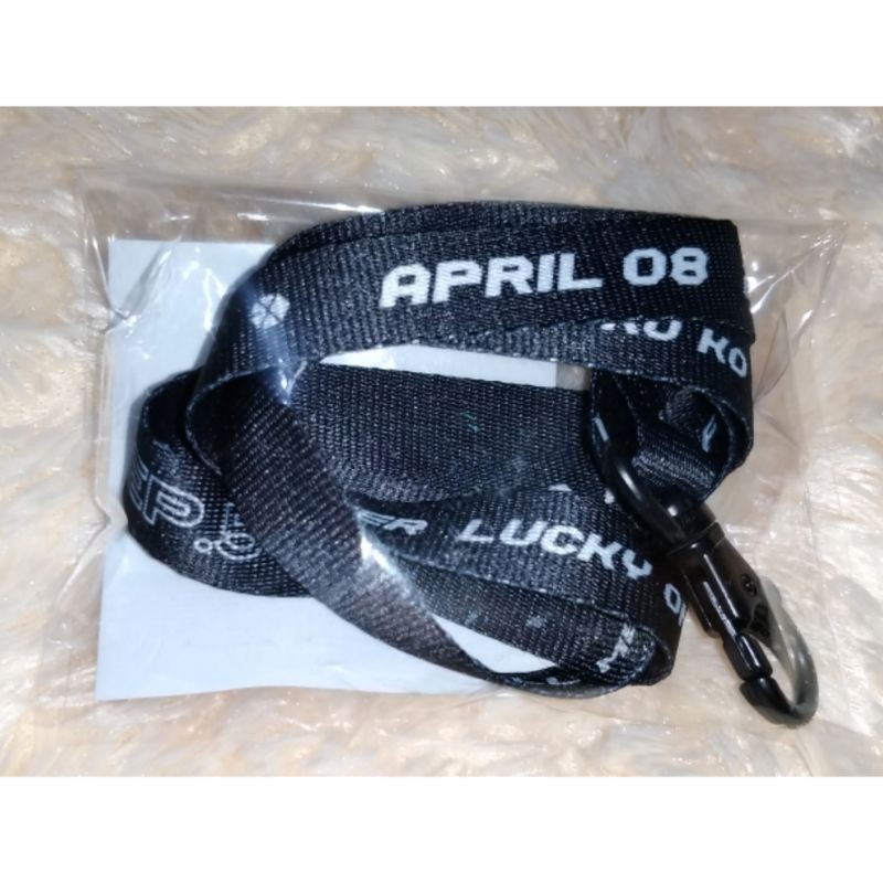 [OFFICIAL] EXO LANYARD MERCH GOODS