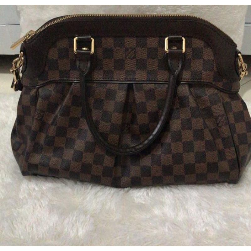 Preloved bag LV trevi size 30cm no seri